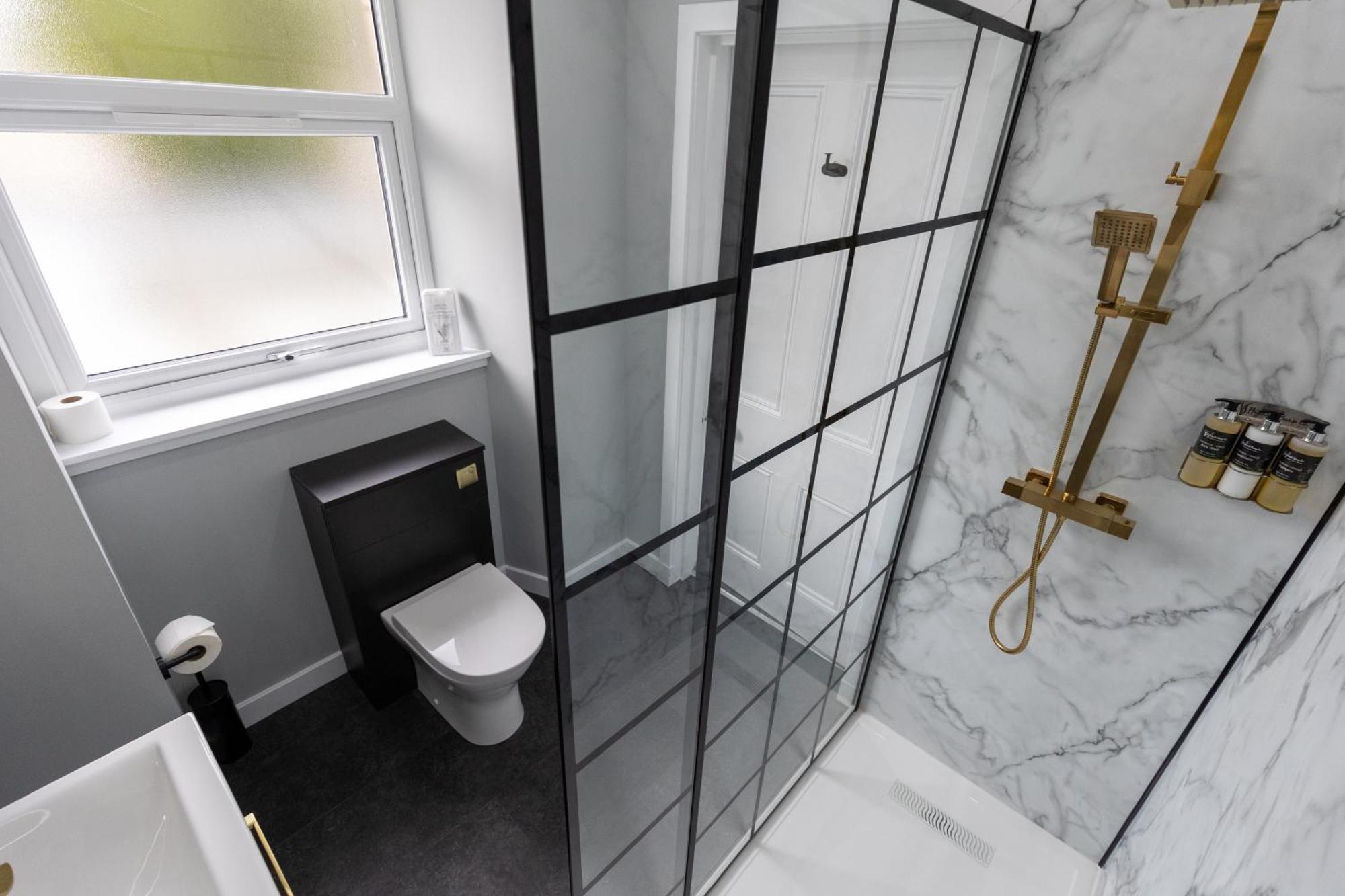 The Crossing Hotel 4*