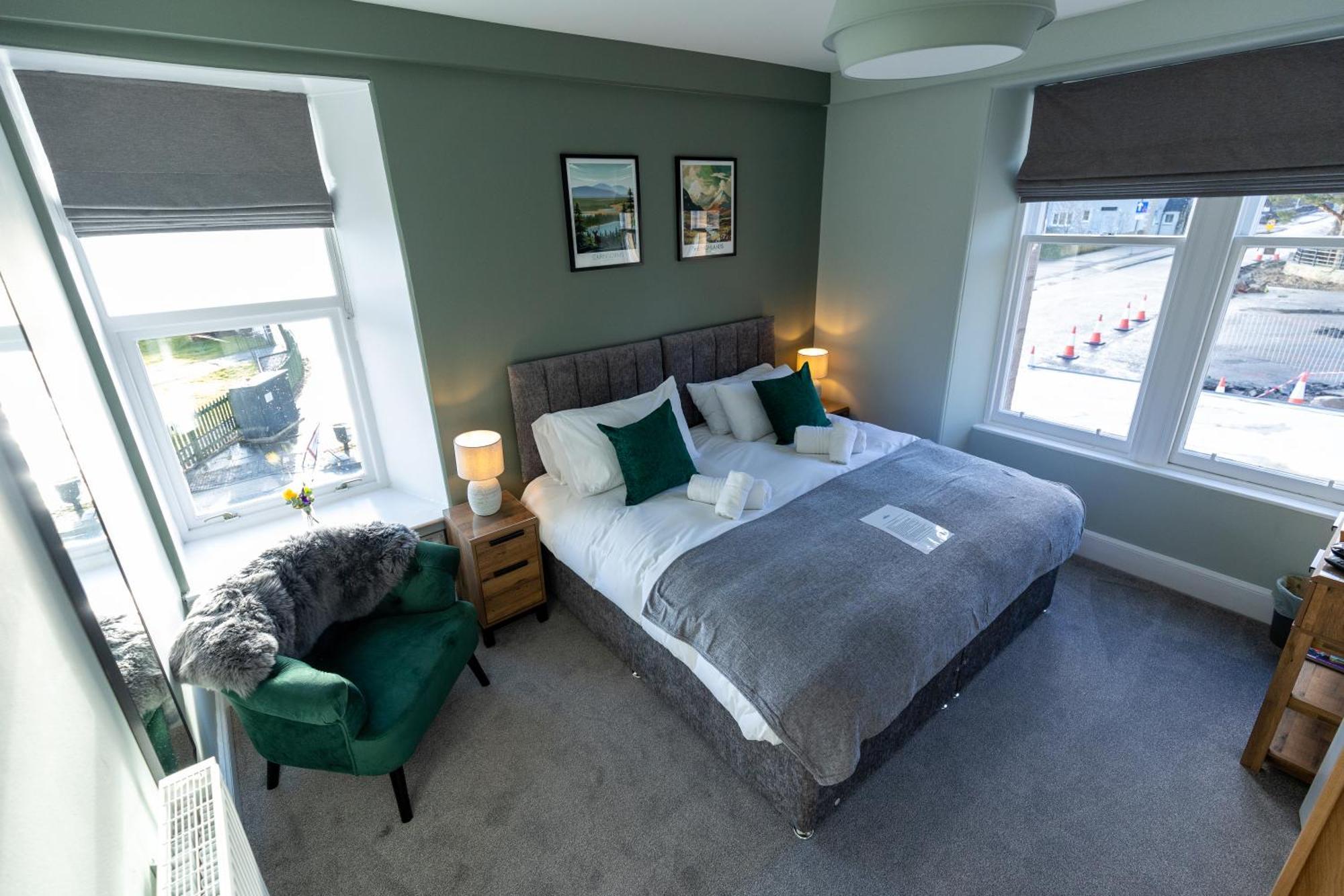 The Crossing Hotel 4*
