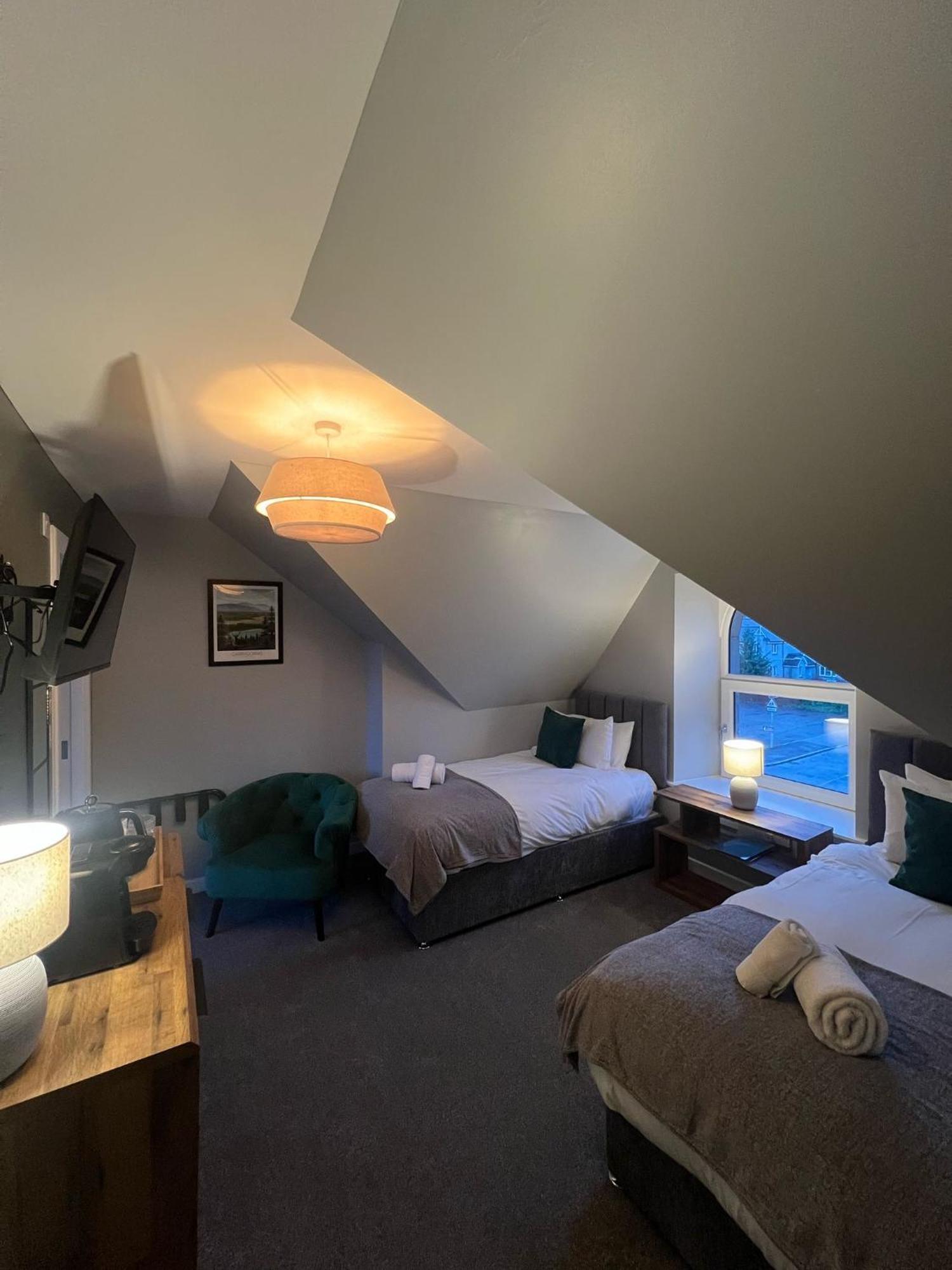 The Crossing Hotel 4*